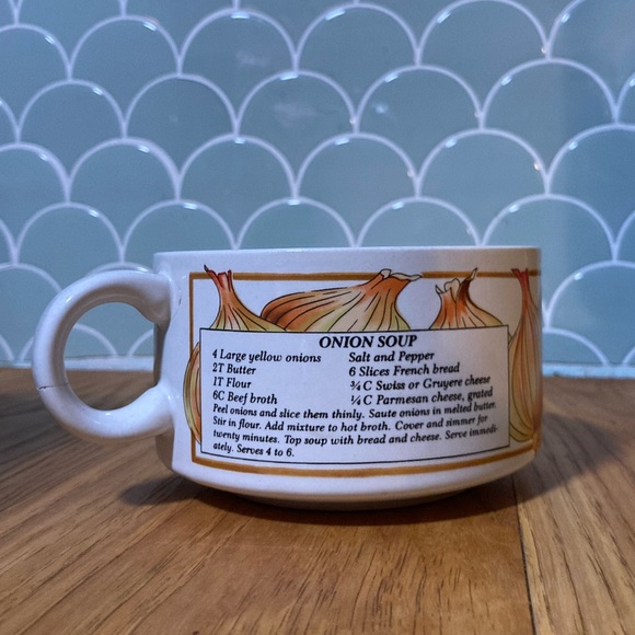 Other - Vintage soup mug